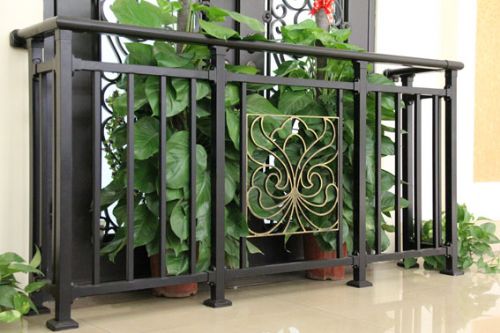 熱鍍鋅陽臺(tái)護(hù)欄圖片
